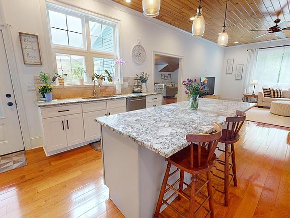 4th image of 5235 Durham Rd #212