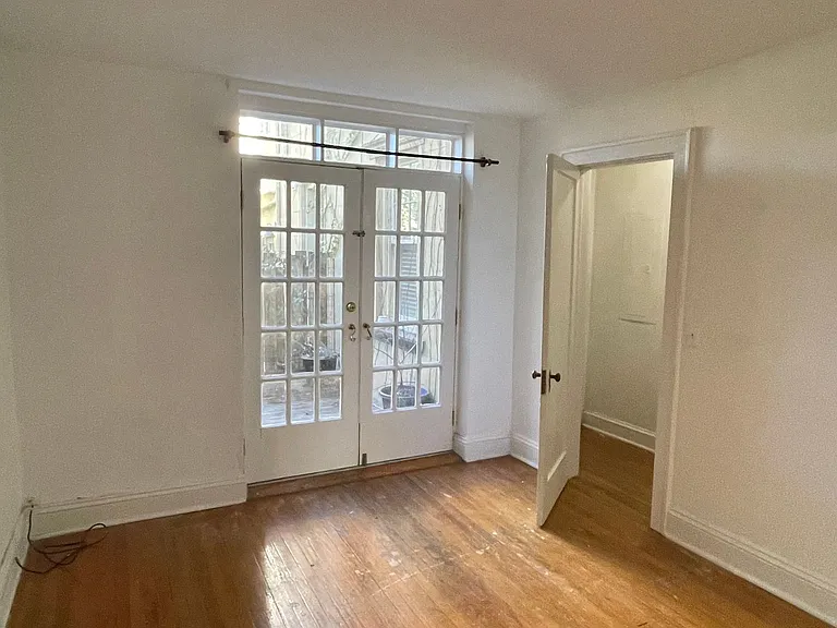 312 E Liberty St #B — Photo 8