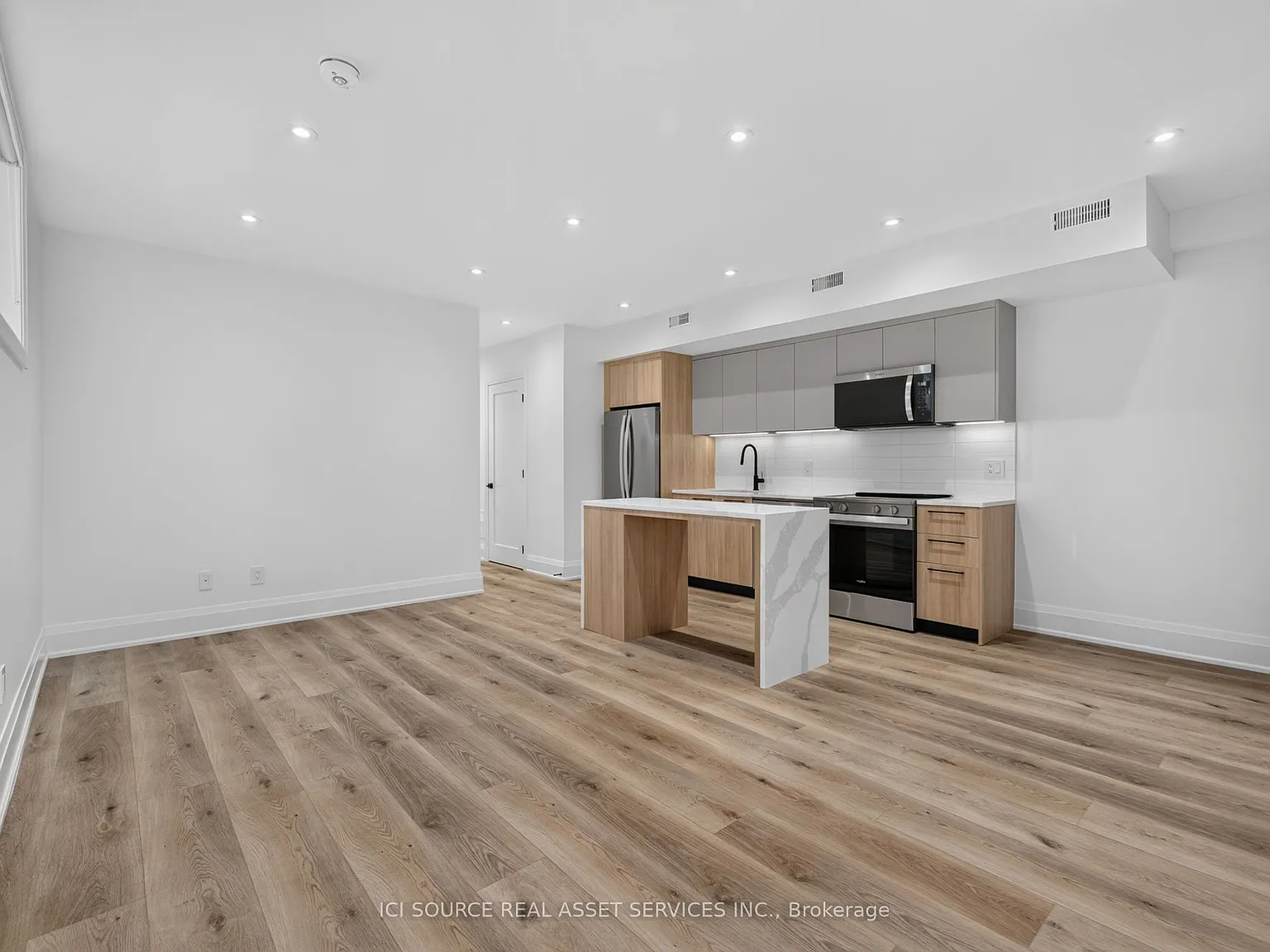 2 bed, $2,495 — Photo 2