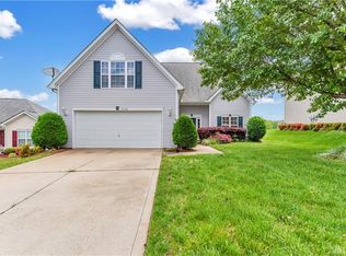 11340 Pointer Ridge Dr, Charlotte, NC 28214