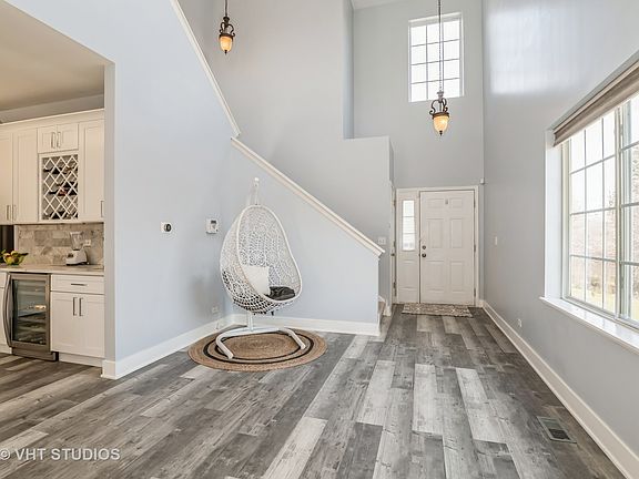 2nd image of 429 N Tower Dr