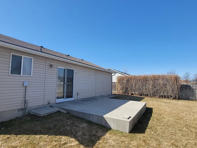 4001 Hickman St — Photo 2