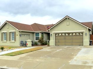 652 Vista Ct, Lemoore, CA 93245