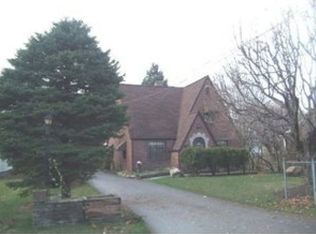 906 Saint Clair Ave, Erie, PA 16505
