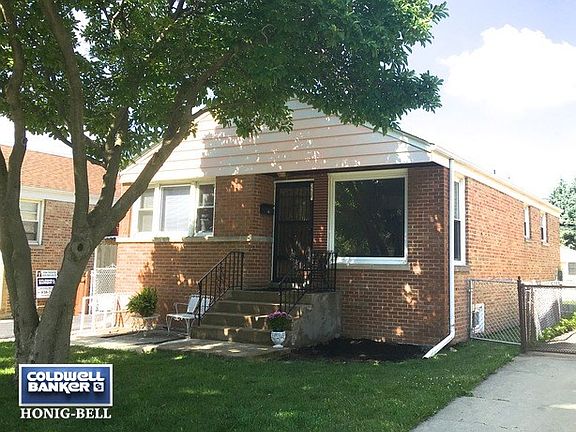 2nd image of 3204 Sunset Ln