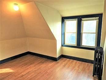 2nd image of 23 Grand View Ave