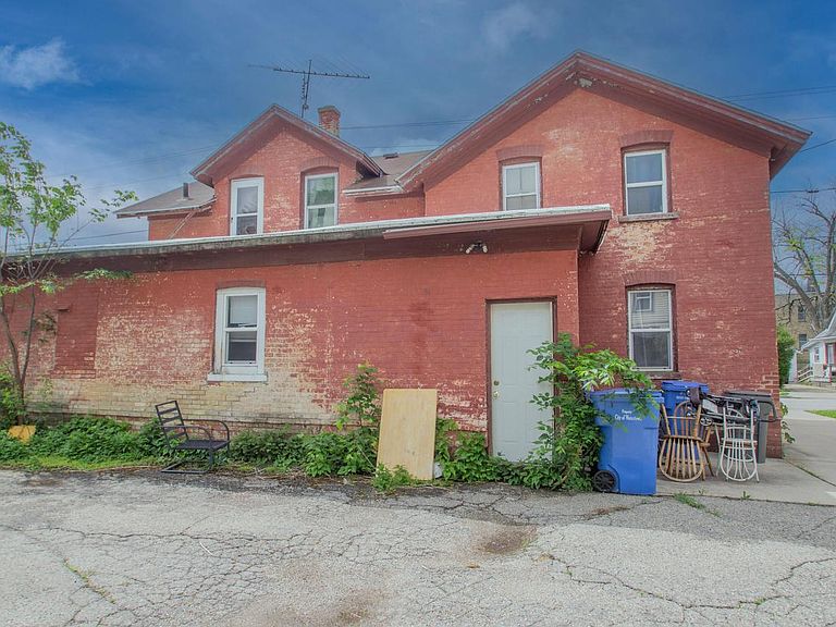 Listing photo 4
