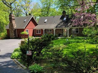 6N241 Roselle Rd, Roselle, IL 60172