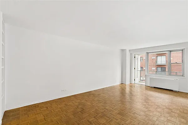 Sold by William Raveis Real Estate | media 8