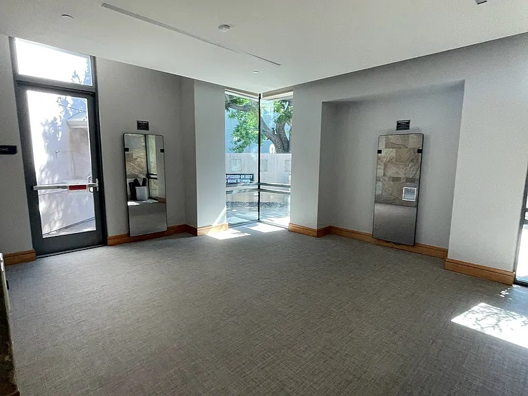 21 Gramercy #407 — Photo 21