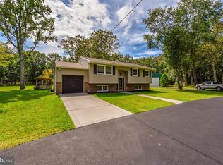 215 Chestnut Ave, Marlton, NJ 08053