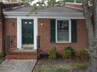 23 Brandywine Ct, Colonial Heights, VA 23834