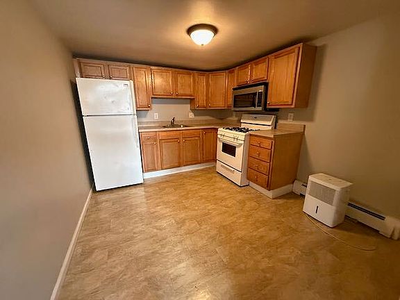 4th image of 522 N Main St #1HC