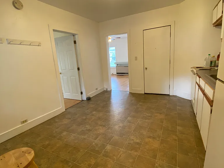 85 Crescent St #3 — Photo 1