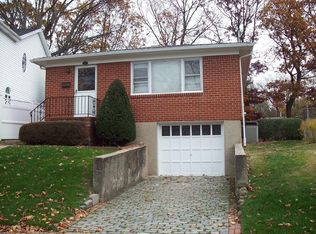 23 Rene Dr, Staten Island, NY 10306