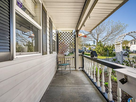 3rd image of 1367 Larsen Rd