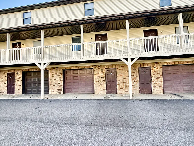 338 Old Gray Station Rd #B — Photo 6