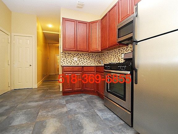 3rd image of 290 Harman St APT 1D