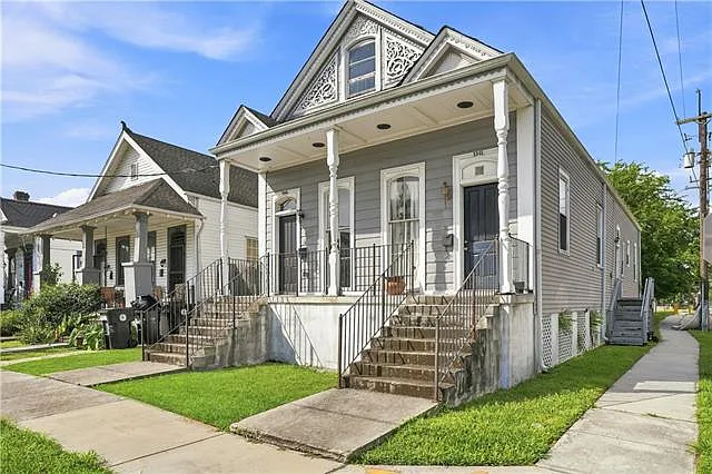 3303 Palmyra St — Photo 2