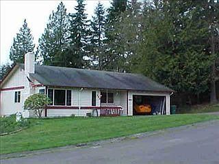 1st image of 399 NE Conifer Dr