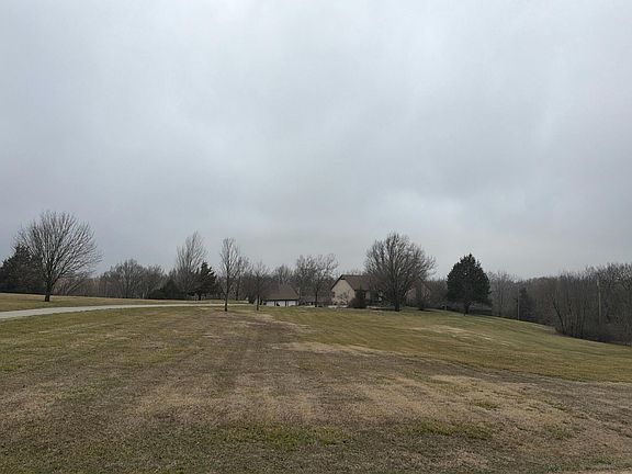 3rd image of 4101 Graphic Arts Rd