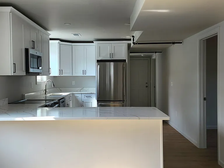 53 Henrietta St #2 — Photo 2