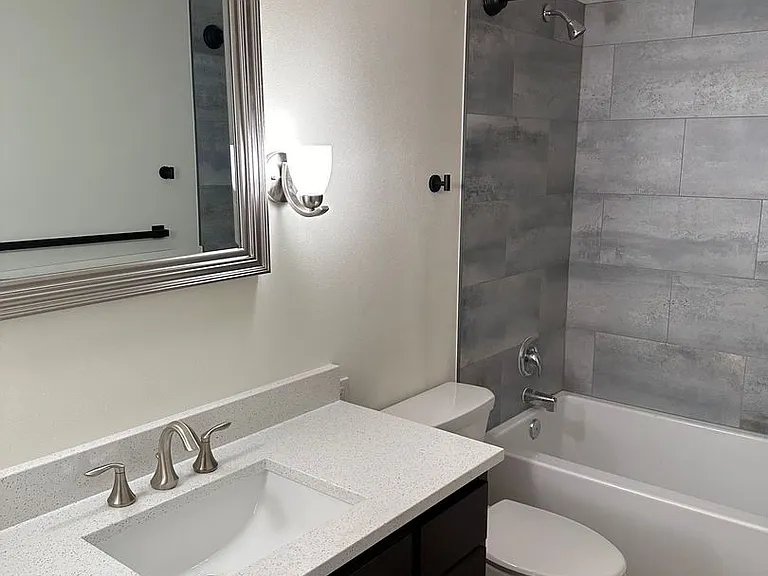 5705 Grove St — Photo 6