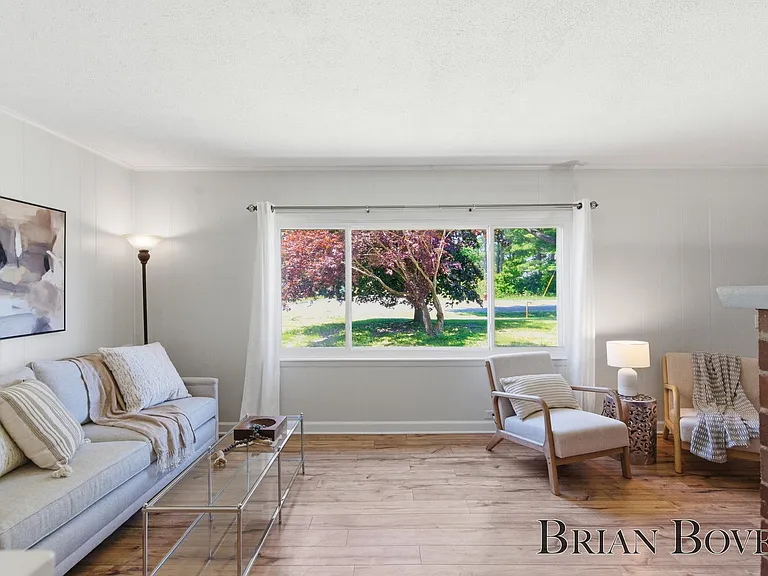 6480 Belmont Ave NE #2 — Photo 10