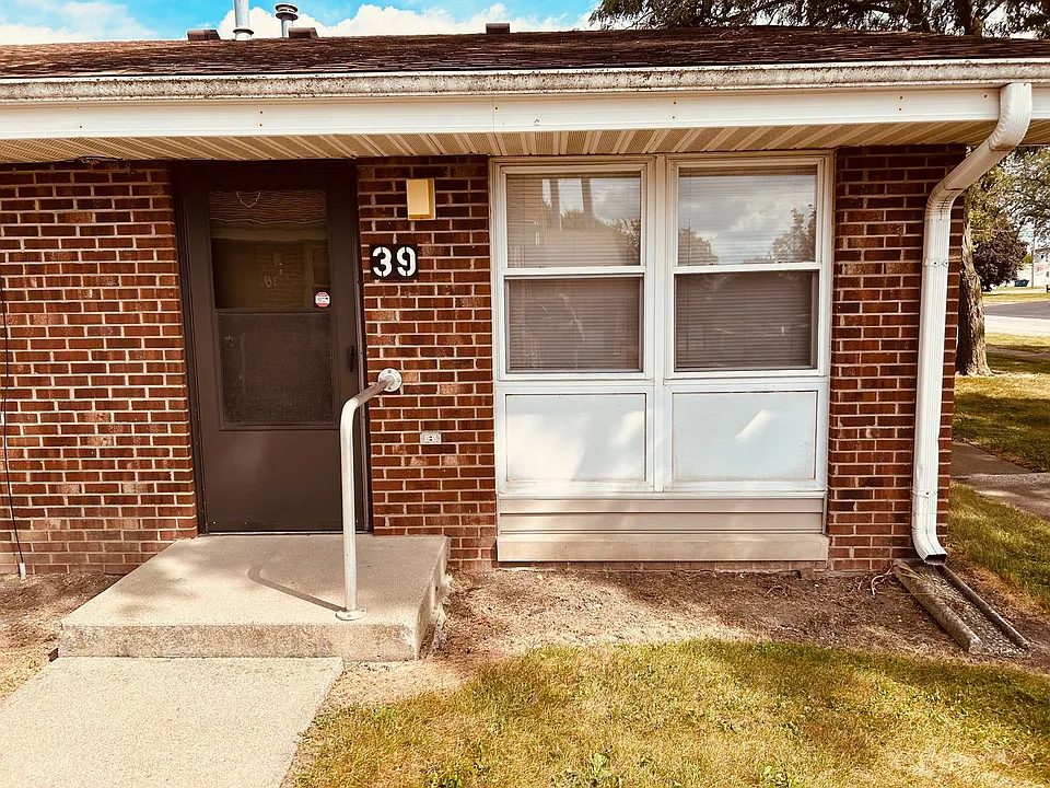 408 E Maple St #39
