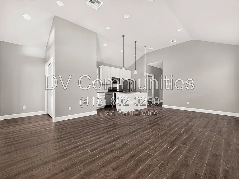 1204 3rd St — Photo 28