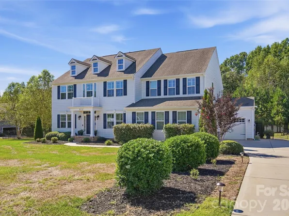 912 Manorwood Dr, Waxhaw, NC 28173