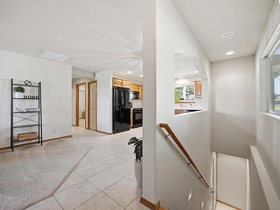 5th image of 3710 Canyon Lakes Dr. #L-104