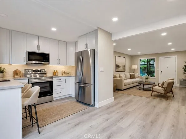 93 Streamwood, Irvine, CA 92620