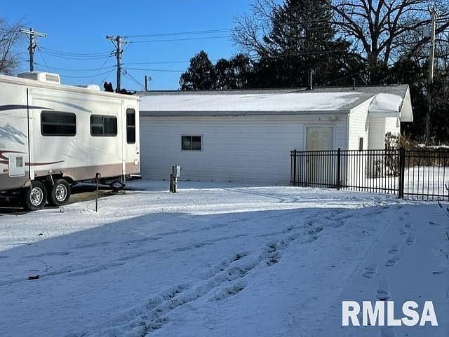 2nd image of 3020 S 13th St