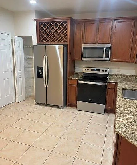9528 Brookville Ct — Photo 2