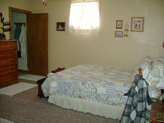 4th image of 26976 W Peoria St
