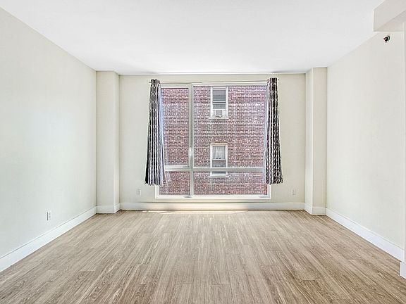 2nd image of 631 E 18th St #4F