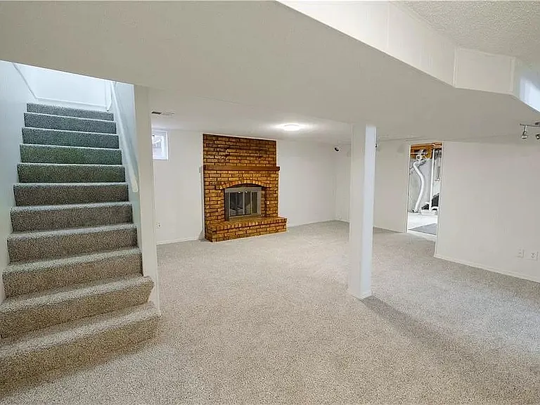 504 NE Johnston Dr — Photo 18