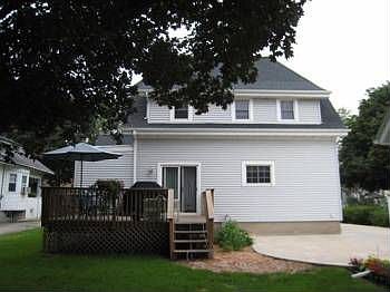 2nd image of 405 Maple St