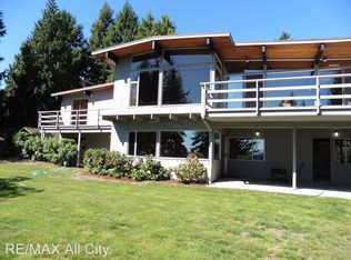 1925 SW 170th St, Normandy Park, WA 98166