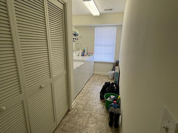 4th image of 125 Lighthouse Ln