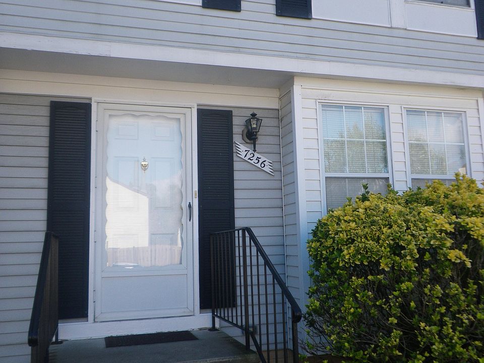 Front of townhouse
