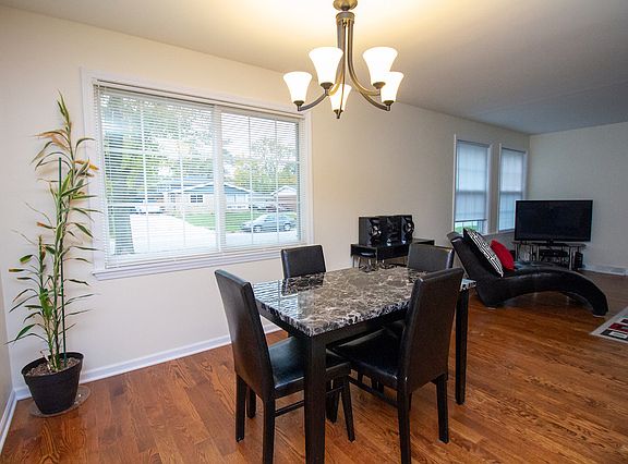 5th image of 161 N Mayfair Pl