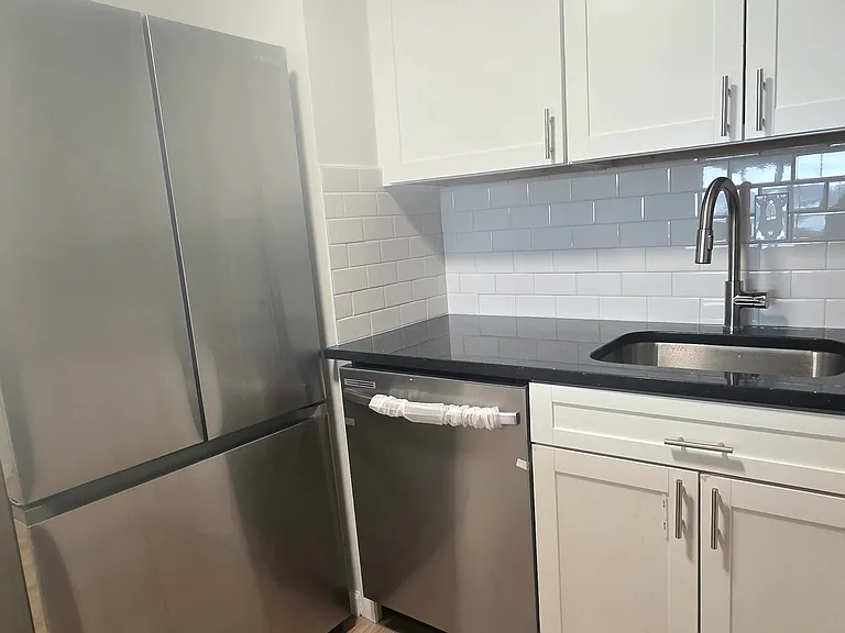 1203 River Rd #15G — Photo 8