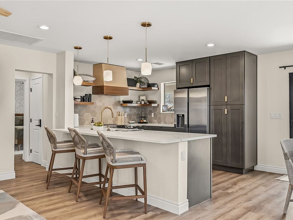 1st image of 13184 S Cove Parkway