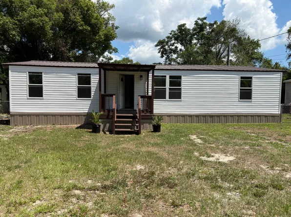 2209 Longreene Rd N, Jacksonville, FL 32218