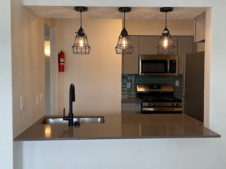 Tara Apartments — Photo 24