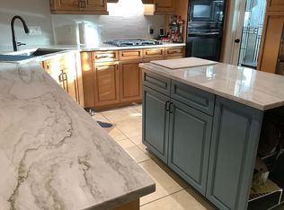 1176 Mary Lou Ln, Gulf Breeze, FL 32563