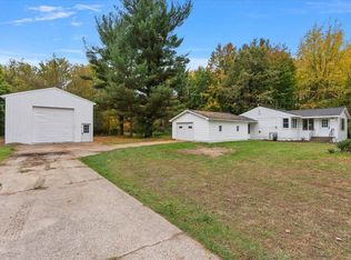 1285 W McMillan Rd, Muskegon, MI 49445
