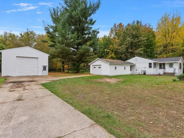 1285 W McMillan Rd, Muskegon, MI 49445